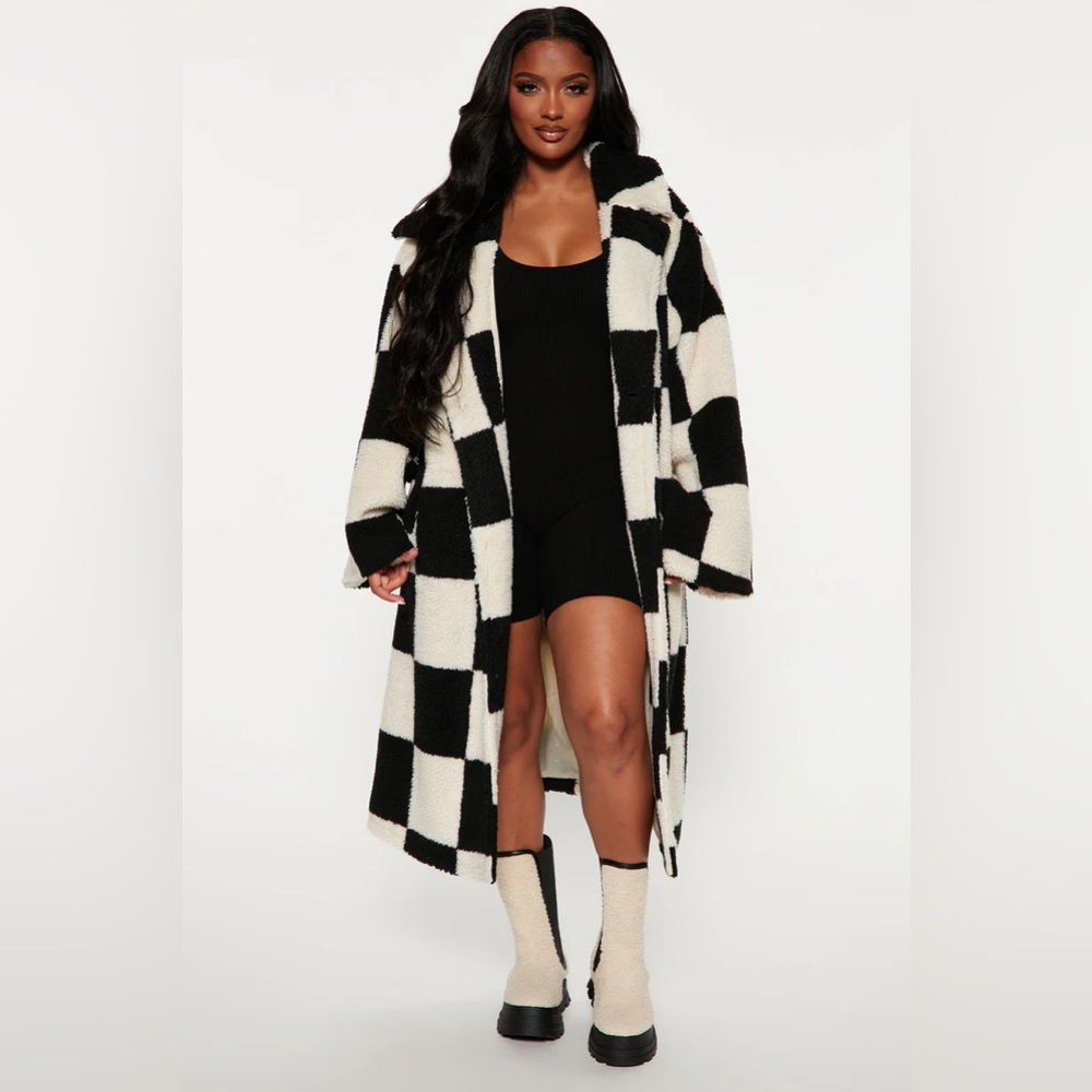 Fashion Nova Cut It Out Sherpa Coat - Black/combo